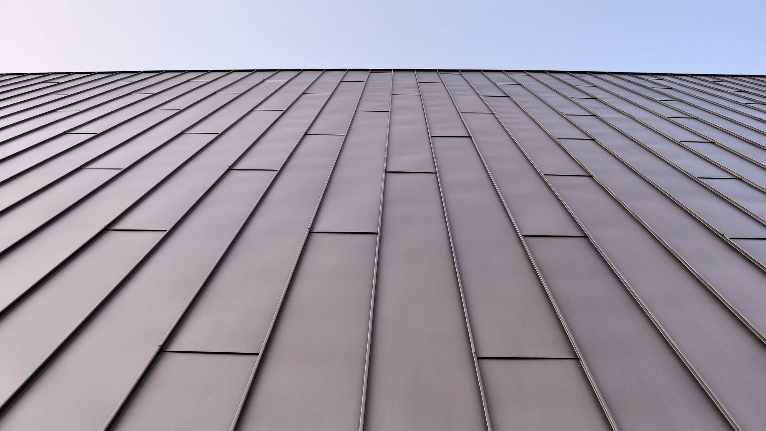 dachdeckerei_muenchen_spenglerei_leistungen_fassade_metall3